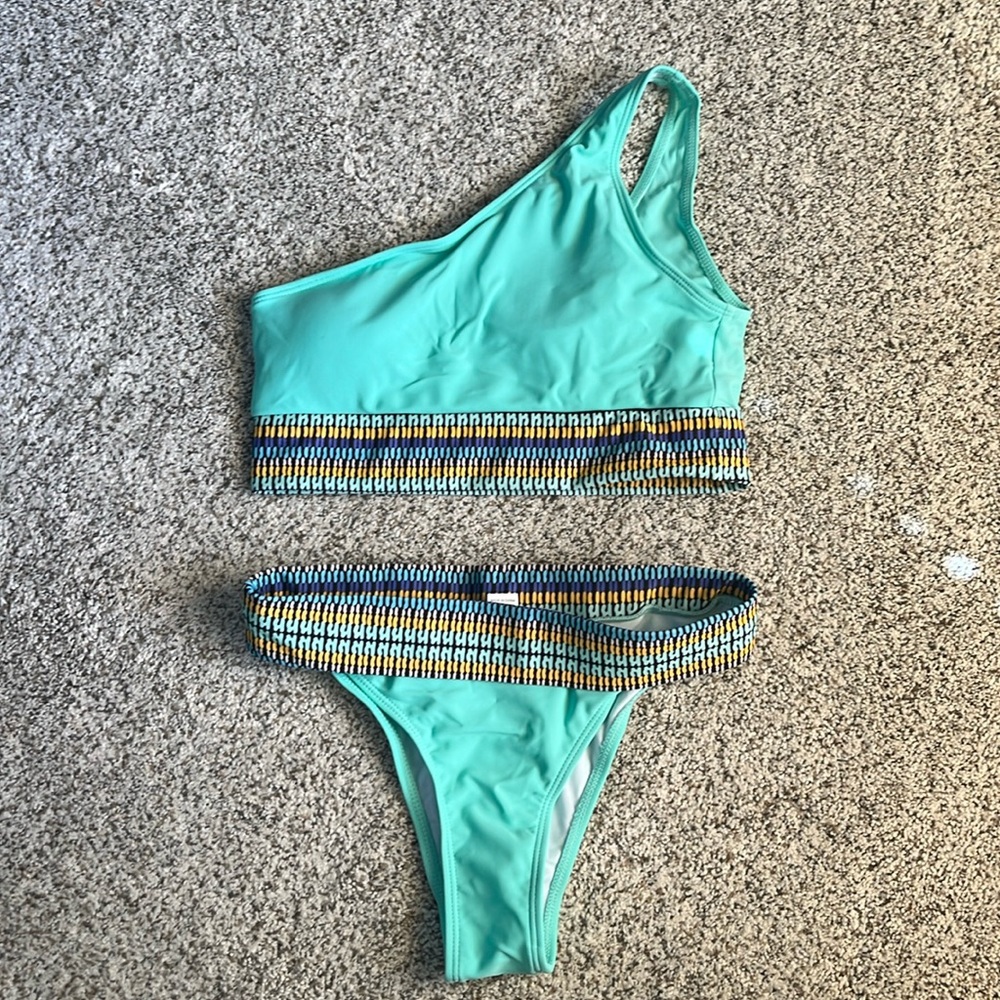 Lilipretty one shoulder swimsuit, bikini.